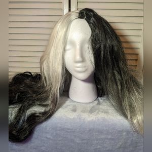 Black and White Synthetic Wig